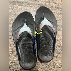 Oofos women’s calypso sandal